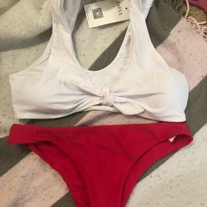 Women’s NWT suit size L (women’s 8) top/bottom